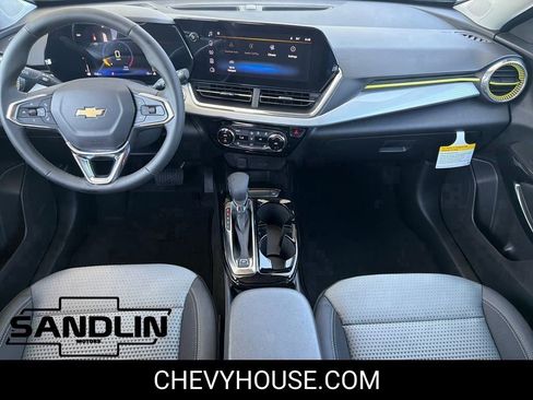 New 2026 Chevrolet Trax LT w/ Driver Confidence Package FWD image 12