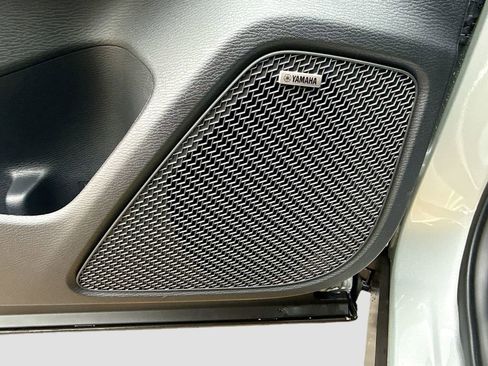 New 2026 Mitsubishi Outlander SE image 19