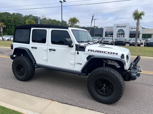 Used 2021 Jeep Wrangler Unlimited Rubicon AWD/4WD image 2