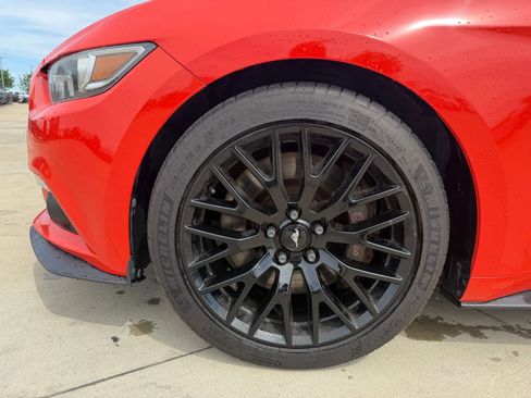 Used 2016 Ford Mustang GT Premium w/ GT Performance Package RWD image 9