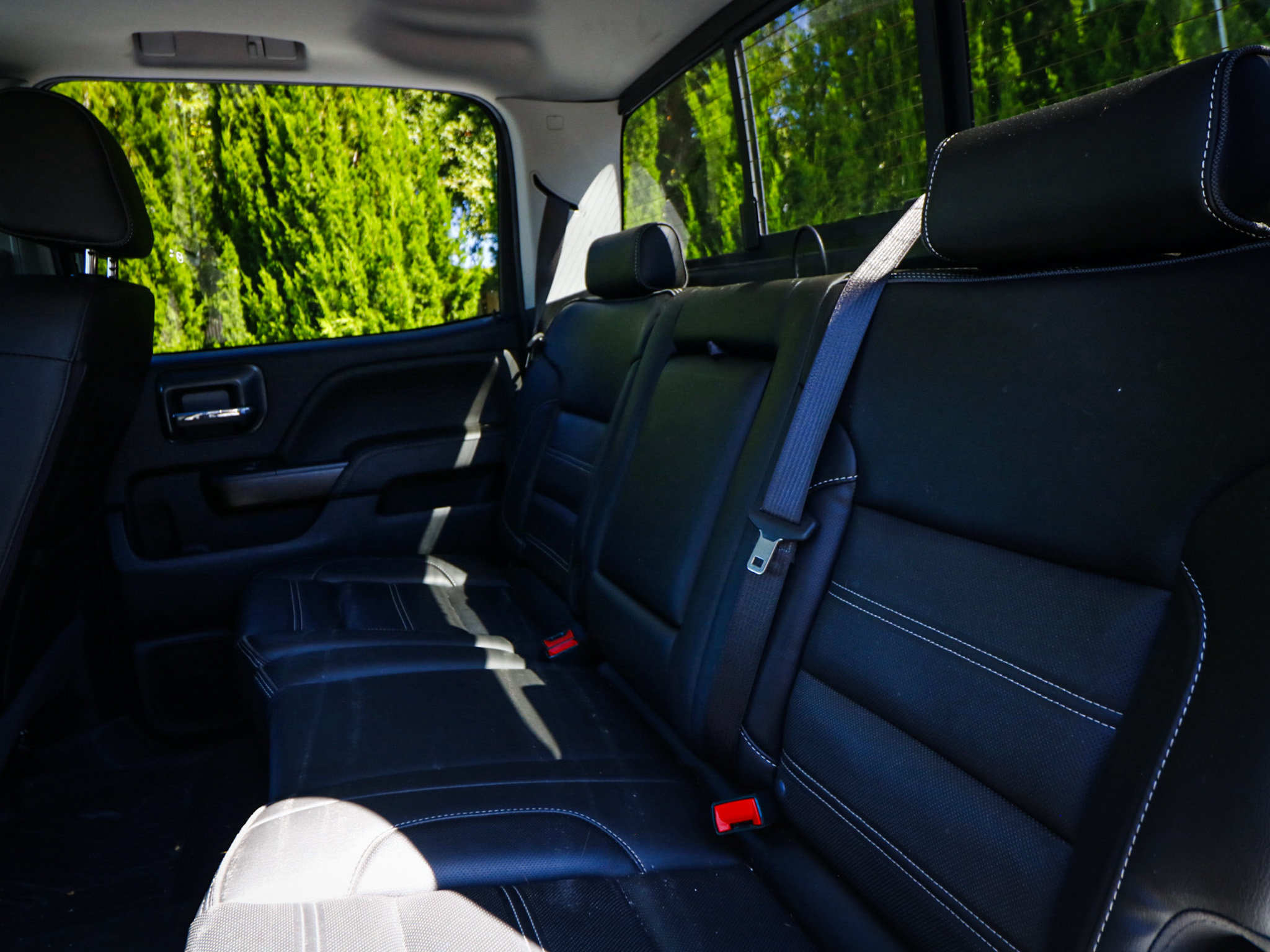 Used 2019 GMC Sierra 2500 Denali w/ Duramax Plus Package AWD/4WD image 8