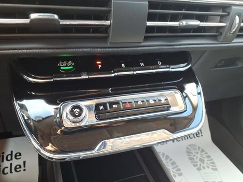 Used 2024 Lincoln Corsair FWD image 19