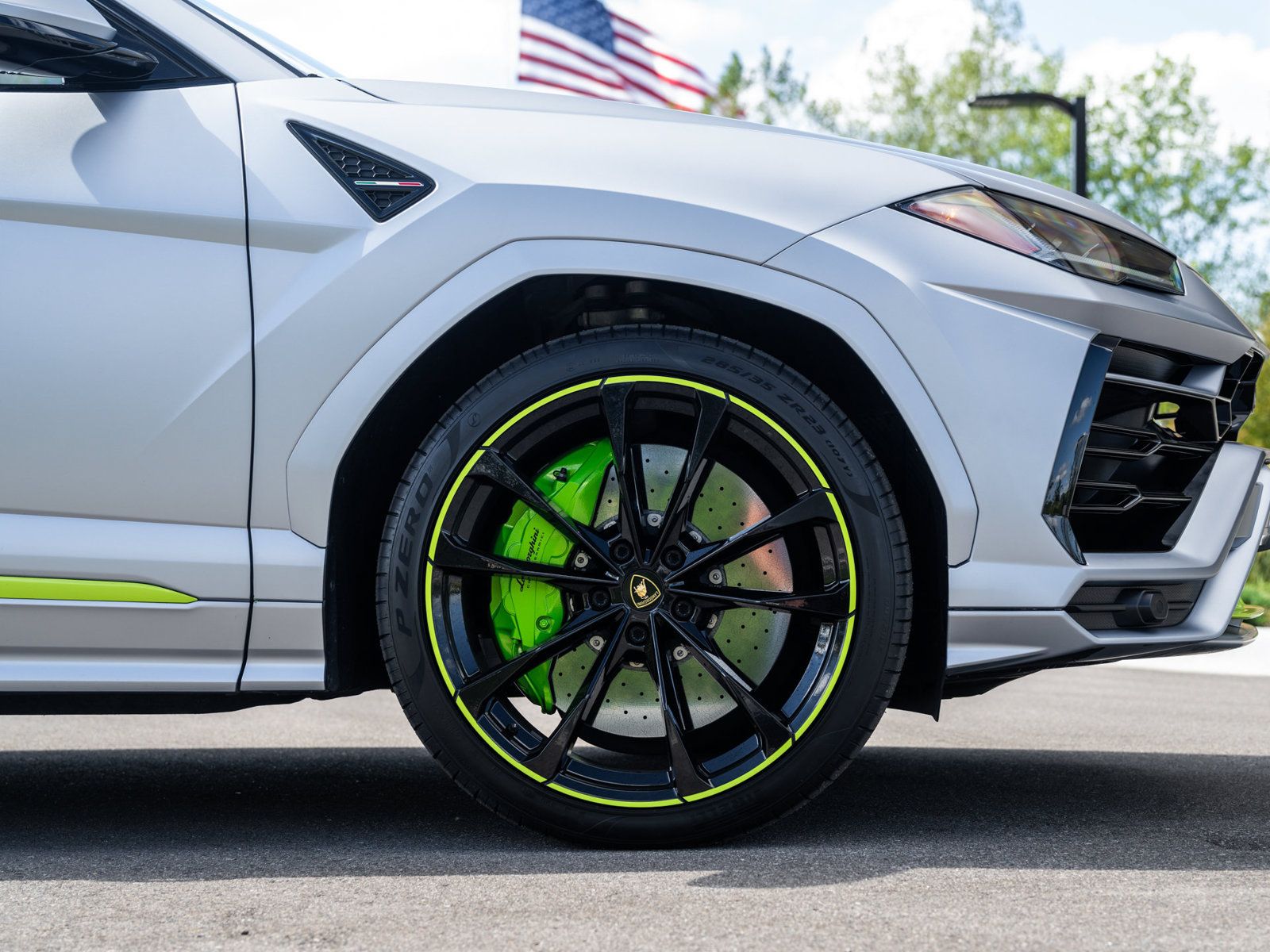 Used 2021 Lamborghini Urus AWD/4WD image 12