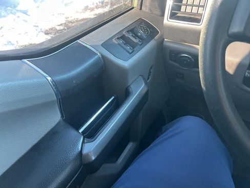 Used 2018 Ford F150 XLT image 46