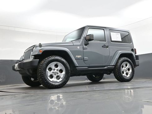 Used 2014 Jeep Wrangler Sahara w/ Connectivity Group AWD/4WD image 38