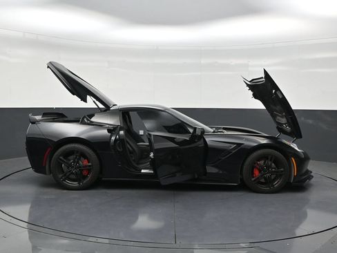 Used 2016 Chevrolet Corvette Stingray Coupe w/ Battery Protection Package RWD image 29