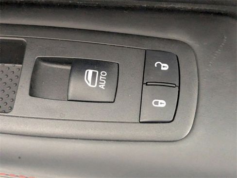 Used 2023 Dodge Durango GT image 37