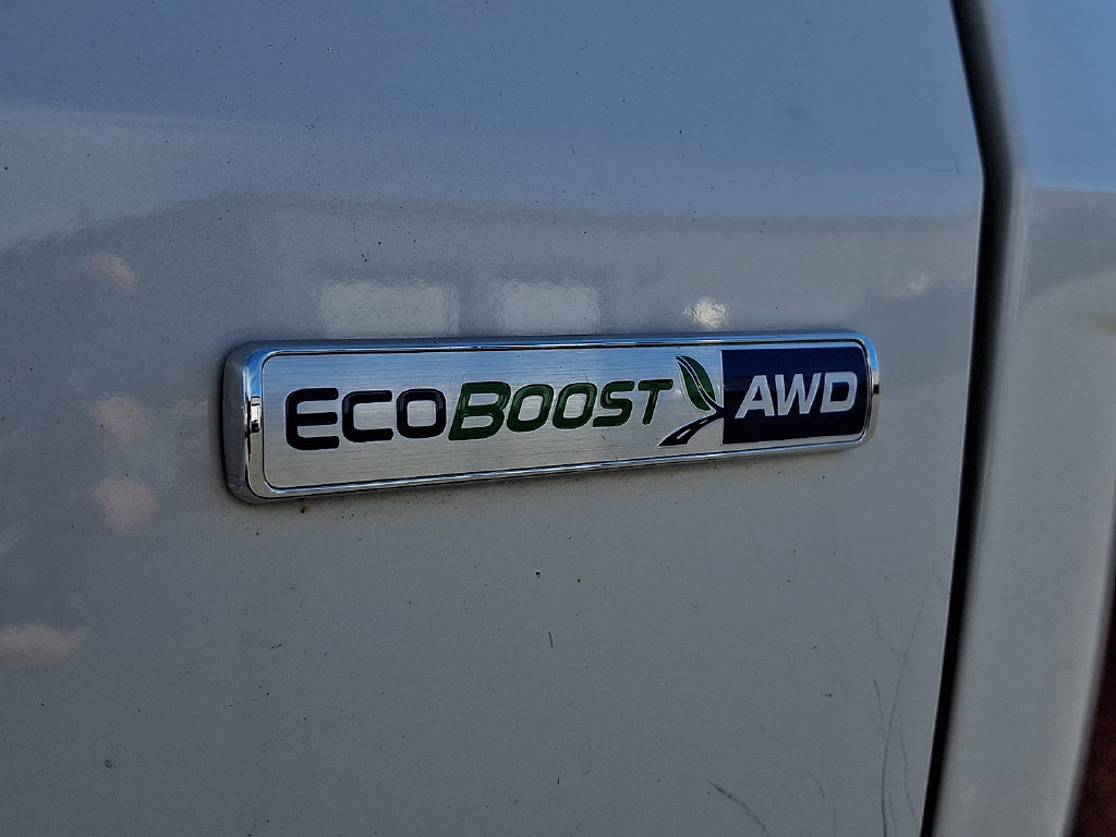 Used 2020 Ford Escape Titanium AWD/4WD image 33