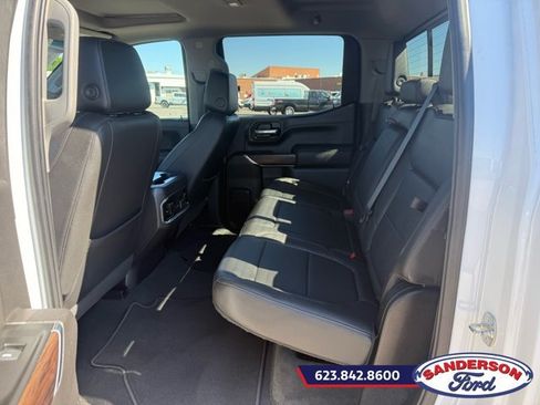 Used 2022 GMC Sierra 1500 SLT w/ SLT Premium Plus Package AWD/4WD image 17
