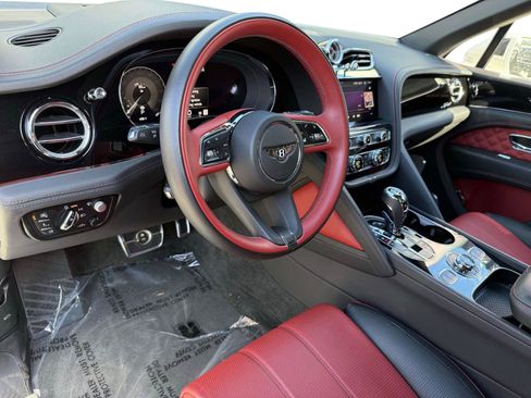 Used 2022 Bentley Bentayga Speed image 34