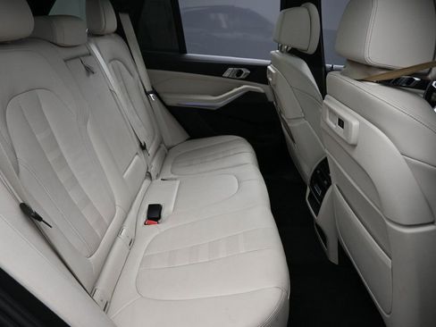 Used 2022 BMW X5 xDrive45e w/ M Sport Package image 33