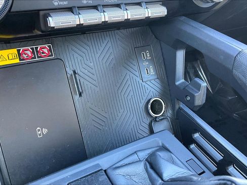 Used 2024 Toyota Tacoma SR5 image 38