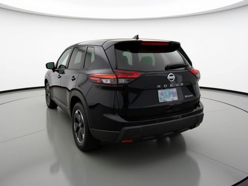 Used 2024 Nissan Rogue SV image 6