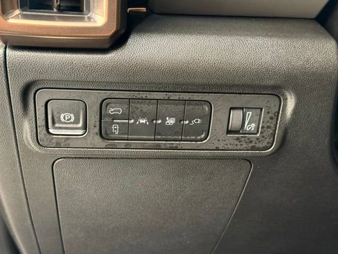 Used 2025 GMC Hummer EV 3X image 32