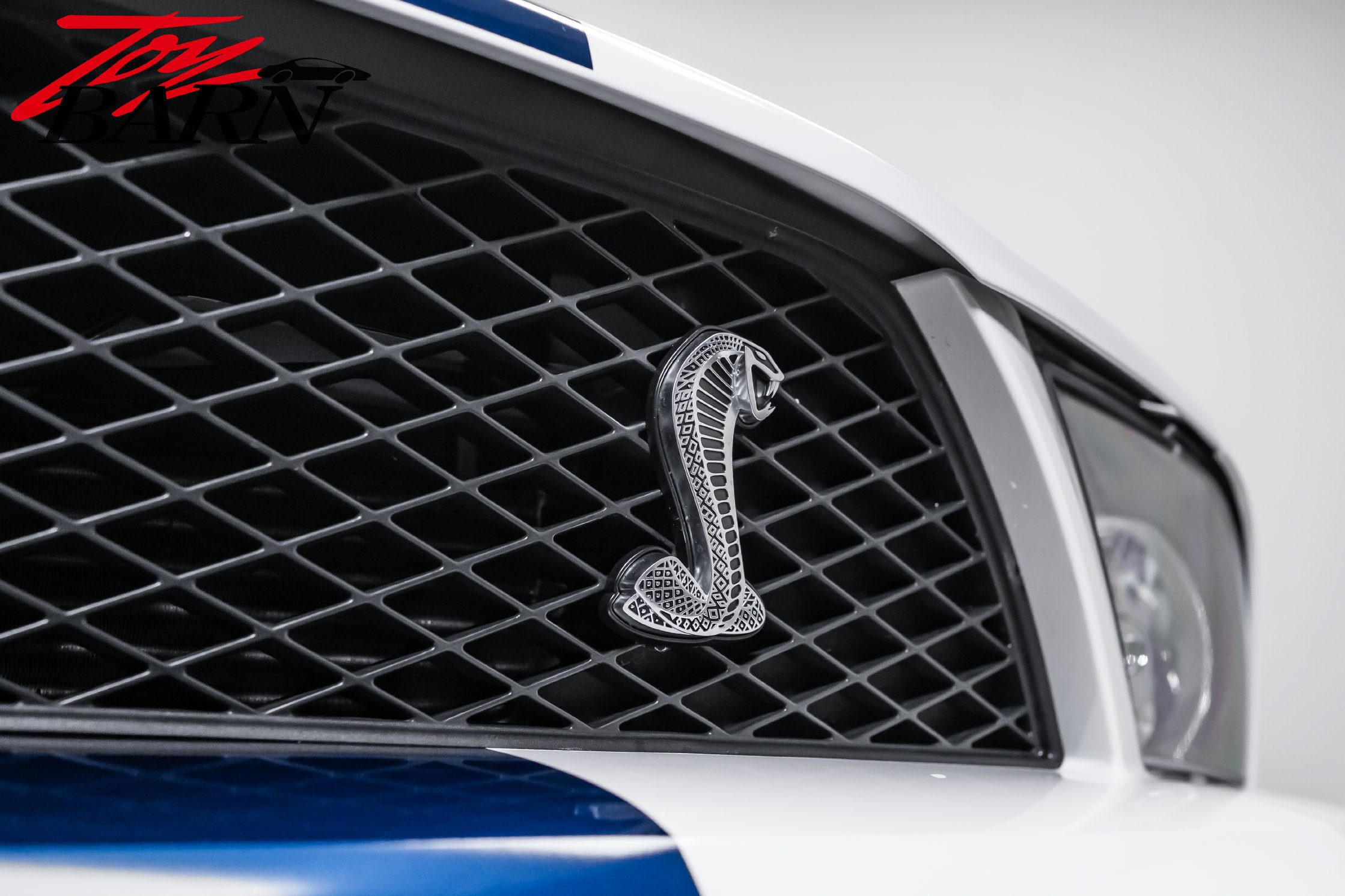 Used 2008 Ford Mustang Shelby GT500 RWD image 9