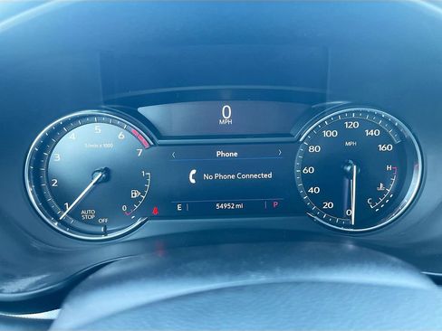 Used 2022 Cadillac XT4 Premium Luxury w/ Safety Alert Package FWD image 12