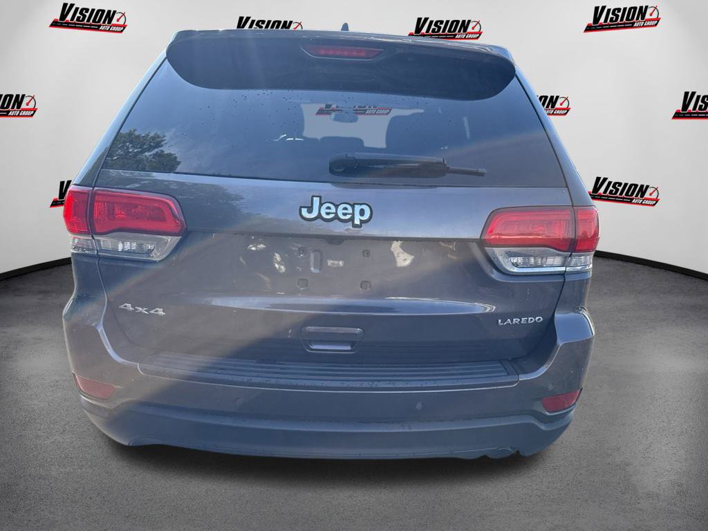 Used 2017 Jeep Grand Cherokee Laredo w/ Quick Order Package 23E AWD/4WD image 6