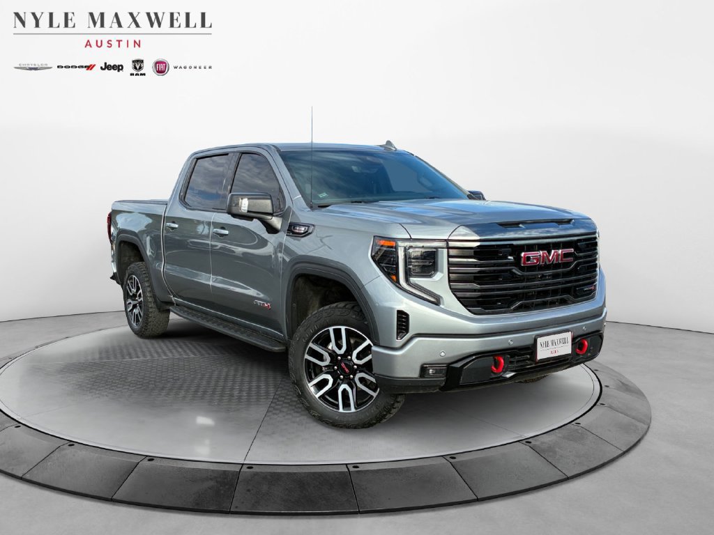 Used 2024 GMC Sierra 1500 AT4 w/ Technology Package AWD/4WD image 2