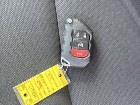 Used 2021 Jeep Wrangler Unlimited Sport AWD/4WD image 25