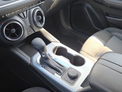 Used 2025 Chevrolet Blazer LT AWD/4WD image 26