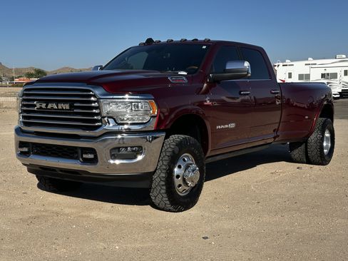 Used 2022 RAM 3500 Limited AWD/4WD image 9