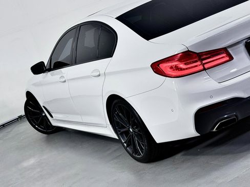 Used 2019 BMW 530i w/ M Sport Package image 13