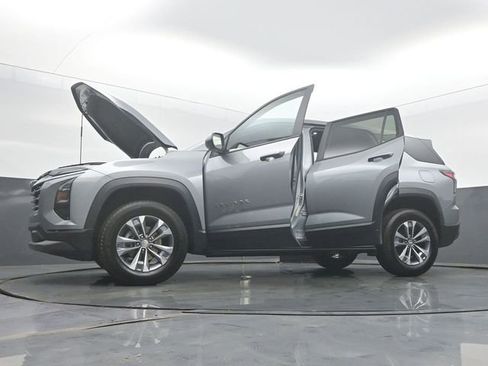 Used 2026 Chevrolet Equinox LT AWD/4WD image 57
