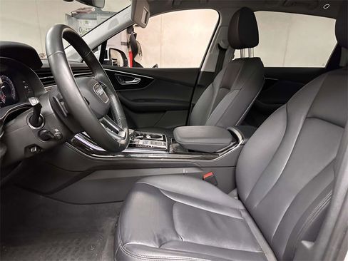 Used 2023 Audi Q7 3.0T Premium Plus w/ Premium Plus Package image 15