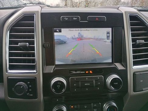 Used 2015 Ford F150 Lariat w/ Equipment Group 502A Luxury image 33