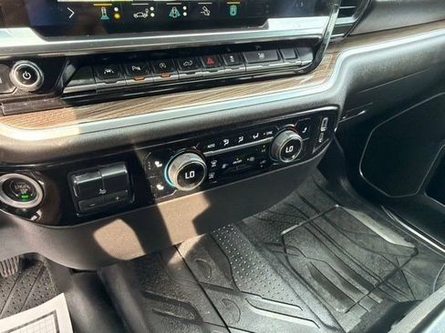 Used 2022 Chevrolet Silverado 1500 LT w/ Max Trailering Package AWD/4WD image 24