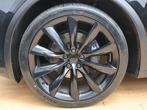 Used 2021 Tesla Model X Long Range image 10