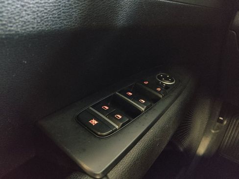 Used 2019 Kia Forte LXS FWD image 27