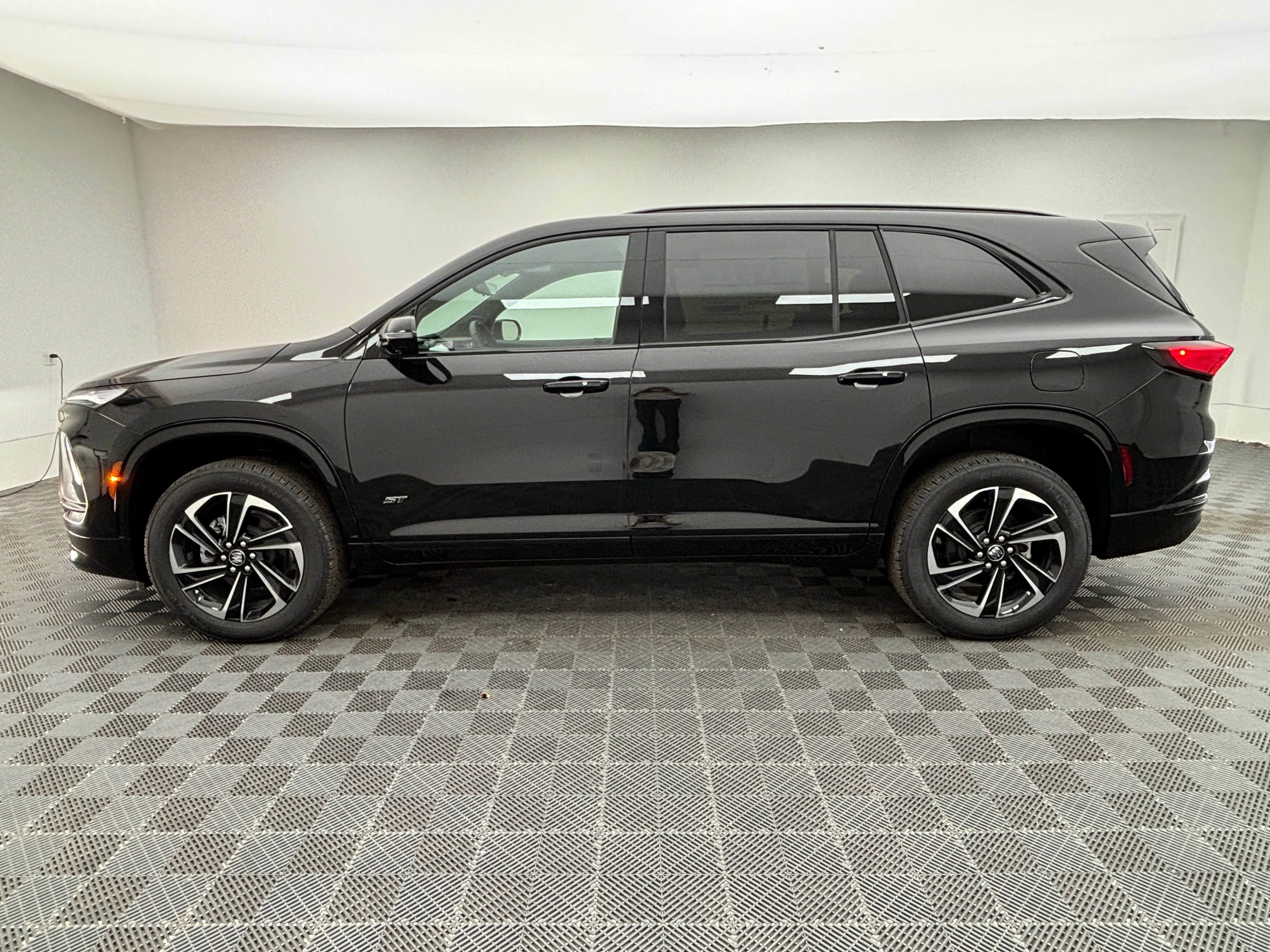 New 2026 Buick Enclave Sport Touring w/ Power Package FWD image 16