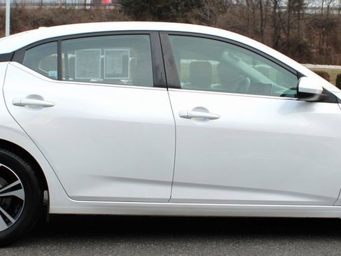 Certified 2021 Nissan Sentra SV image 4