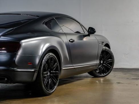 Used 2016 Bentley Continental GT image 13