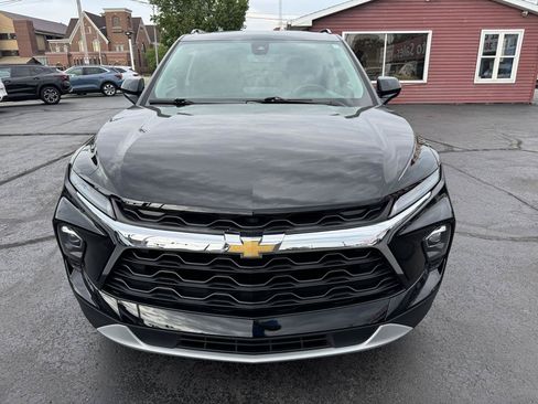 Used 2024 Chevrolet Blazer LT w/ Convenience Package FWD image 2