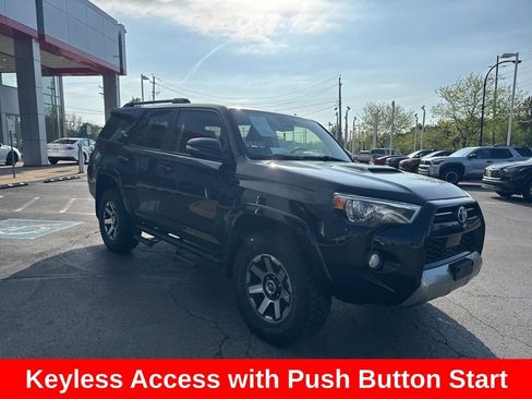 Used 2020 Toyota 4Runner TRD Off-Road Premium w/ Moonroof Package AWD/4WD image 9