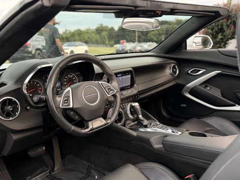 Used 2019 Chevrolet Camaro LT w/ Technology Package RWD image 14