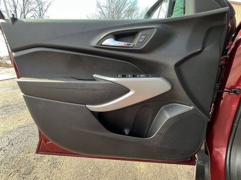 Used 2024 Chevrolet Trax RS w/ Driver Confidence Package image 9