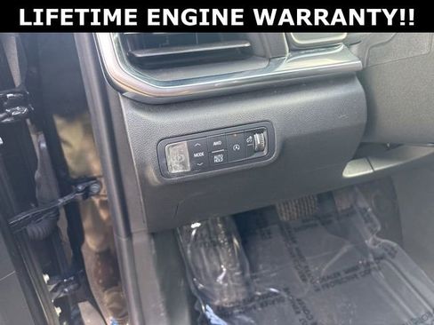 Used 2025 GMC Terrain Elevation image 11