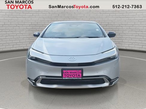 Used 2024 Toyota Prius Prime Premium image 2