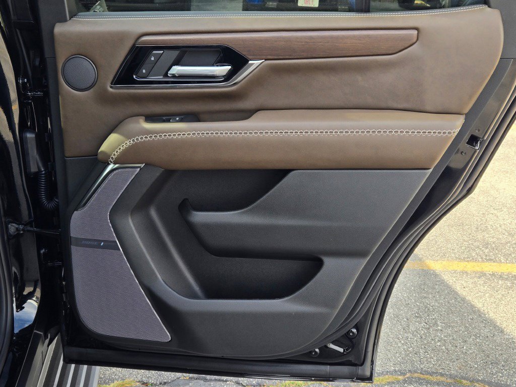 New 2027 GMC Yukon Denali Ultimate w/ LPO, Floor Liner Package AWD/4WD image 20