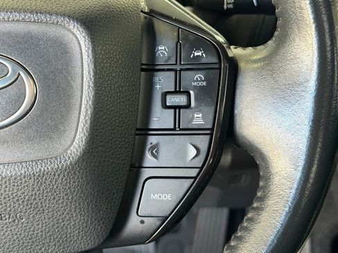 Used 2023 Toyota bZ4X AWD image 25