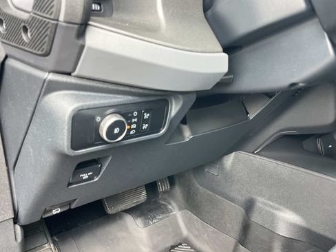 Used 2024 Ford Bronco Big Bend w/ Sasquatch Package AWD/4WD image 31