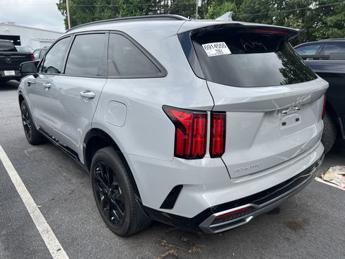 Used 2023 Kia Sorento SX AWD/4WD image 7