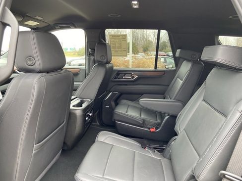Used 2025 GMC Yukon Denali image 16