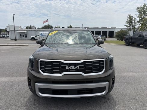 Used 2025 Kia Telluride S FWD image 10