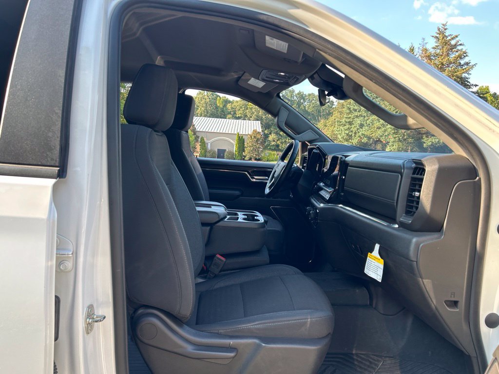 Used 2024 Chevrolet Silverado 1500 RST AWD/4WD image 51