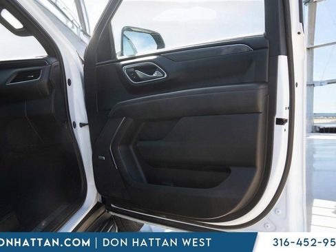 Used 2023 Chevrolet Suburban RST w/ Luxury Package image 27