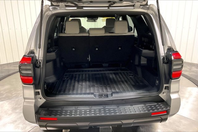 Certified 2025 Toyota 4Runner SR5 AWD/4WD image 39